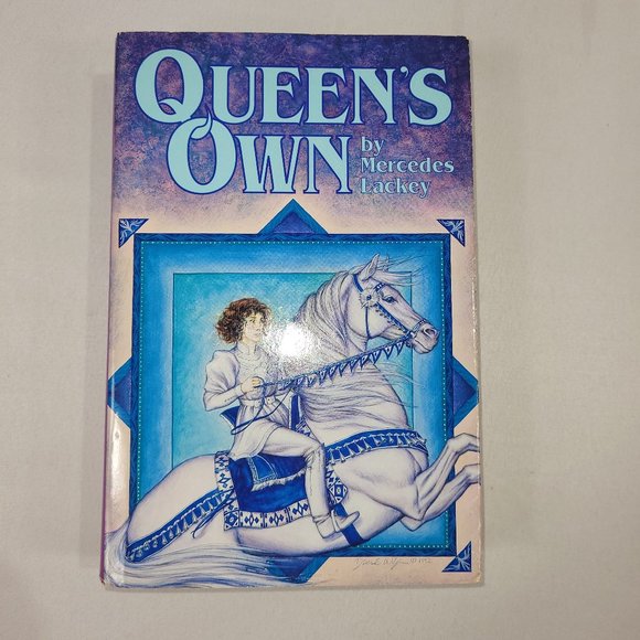Mercedes Lackey Queen's Own 1988 Arrows Trilogy Hardcover Book Club Edition - Picture 1 of 1